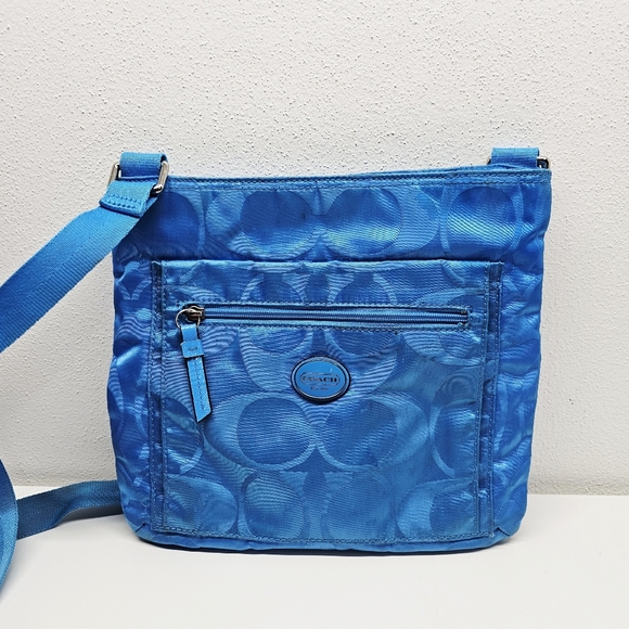 Coach Signatue Getaway File Crossbody Purse Bright Blue - Picture 2 of 16